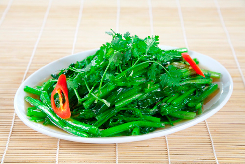 Làm những cách này đảm bảo đĩa rau xào luôn xanh, giòn, ăn đã miệng